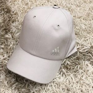 Adidas women’s cap